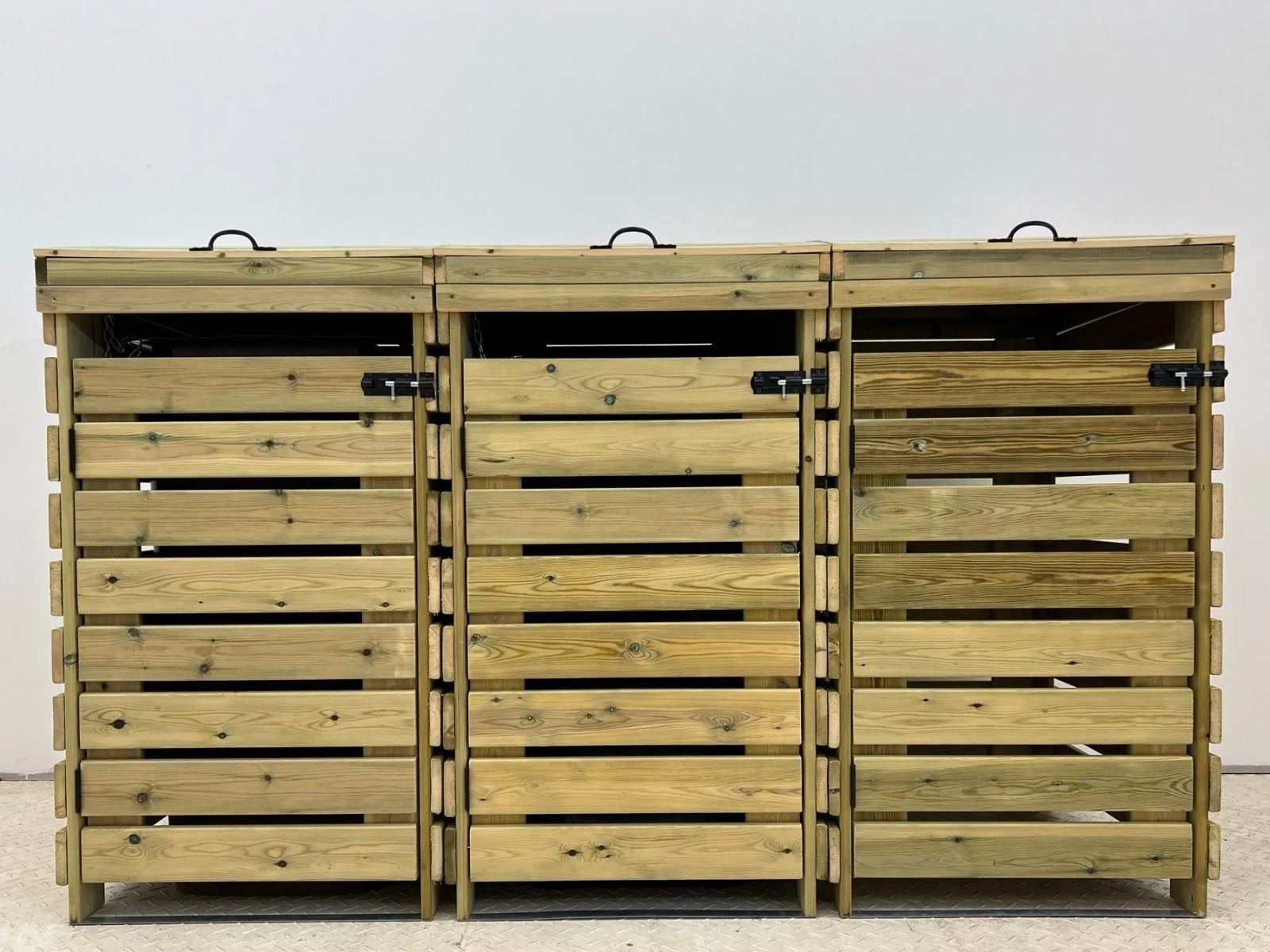 Binbreeze Wheelie Bin Storage Unit - Image 21