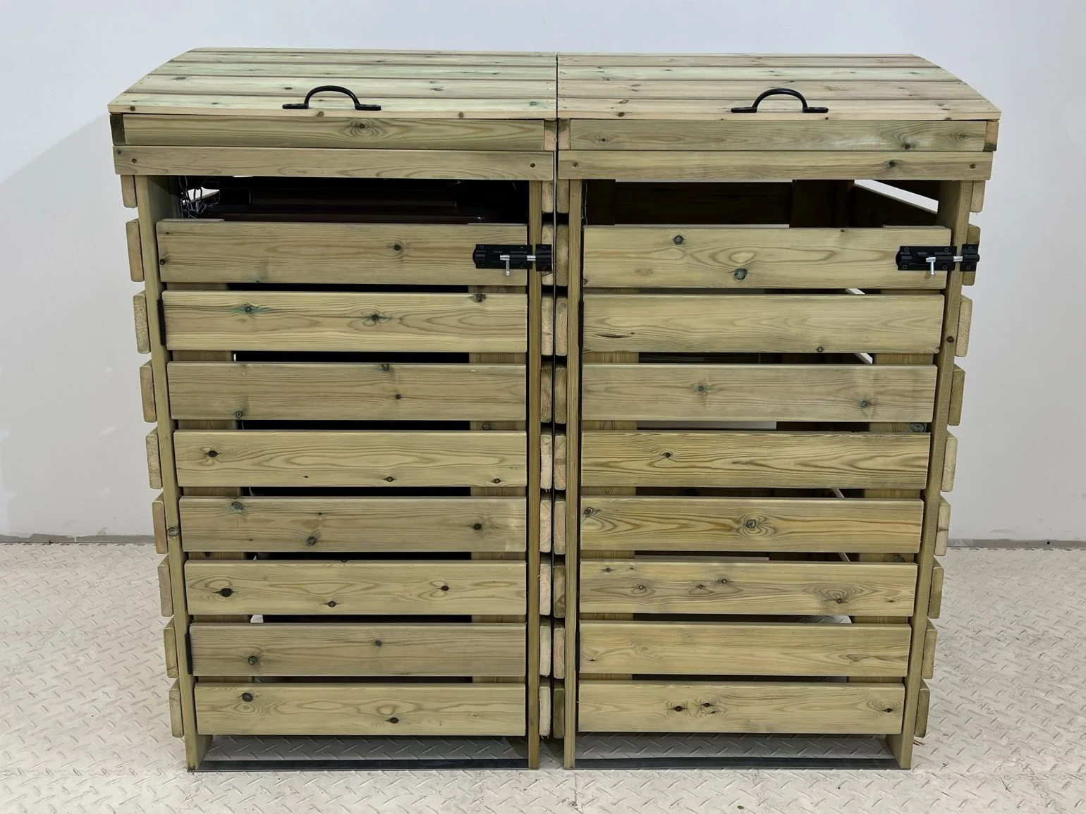 Binbreeze Wheelie Bin Storage Unit - Image 25