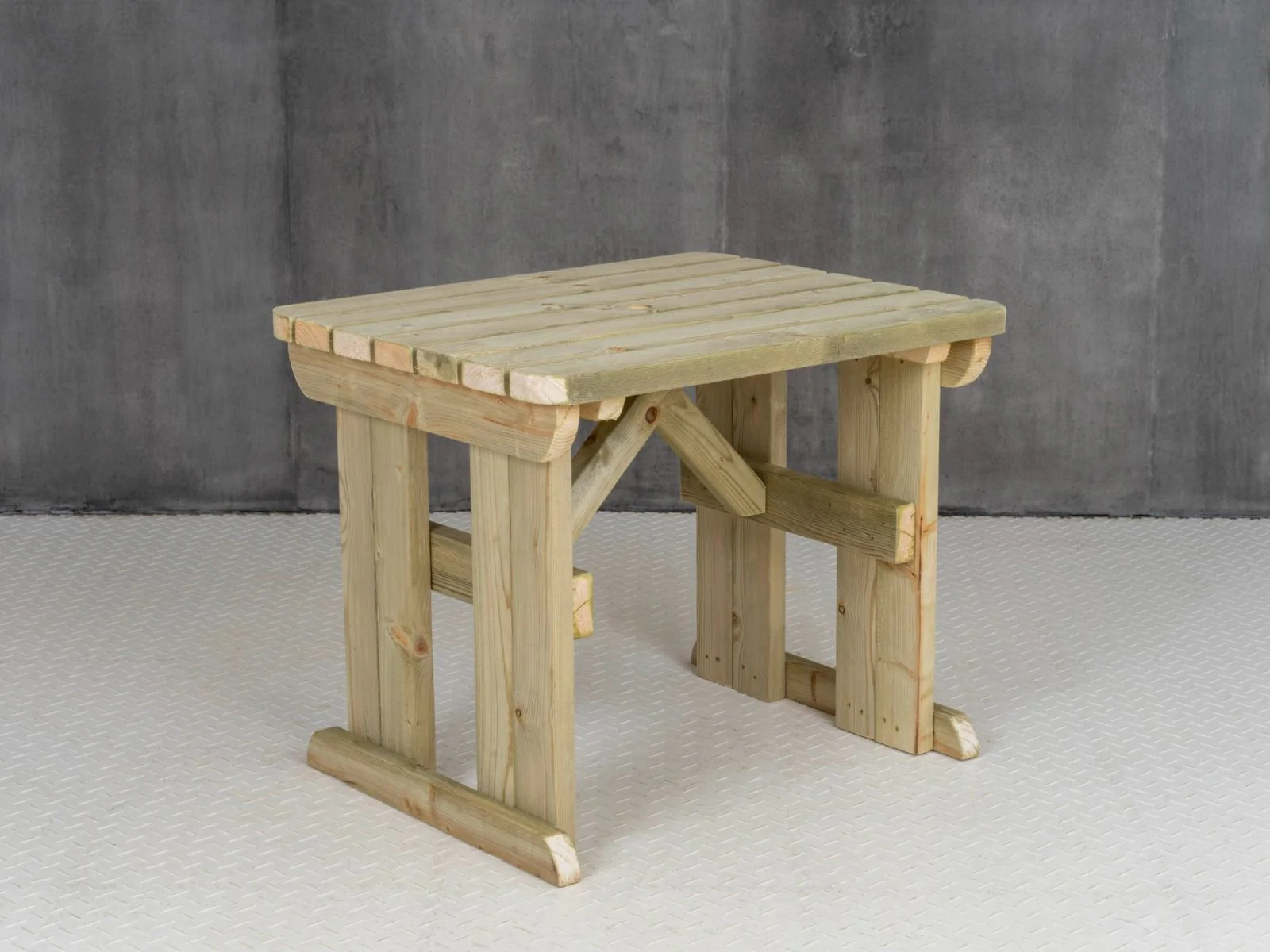 Hollies Rounded Wooden Garden Table, Outdoor Picnic Dining Desk - Image 10