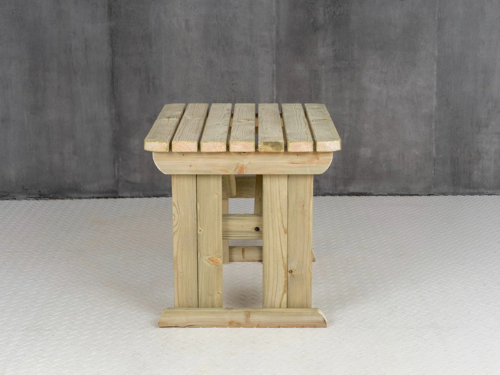 Hollies Rounded Wooden Garden Table, Outdoor Picnic Dining Desk - Image 11