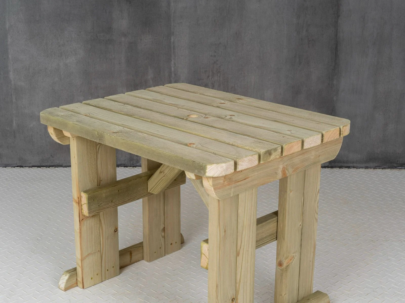 Hollies Rounded Wooden Garden Table, Outdoor Picnic Dining Desk - Image 13