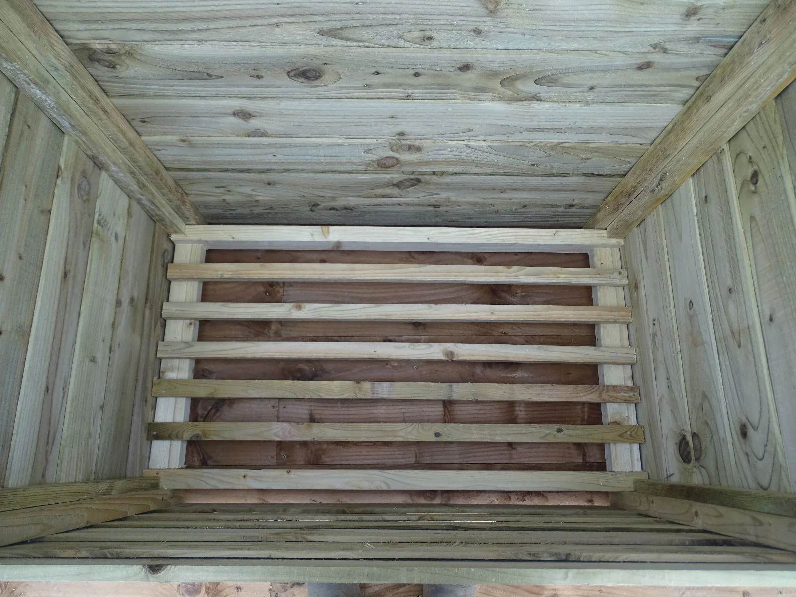 Wooden Log Chest Storage (W-127cm, H-104cm, D-87cm) - Image 3