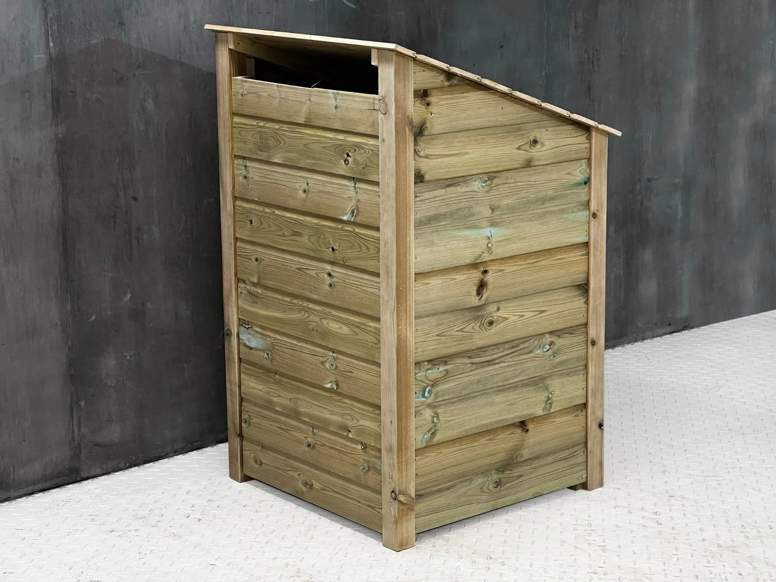 Wooden Premium Tongue/Groove Log Store with Door and Shelf (W-79cm, H-126cm or H-180cm, D-88cm) - Image 7